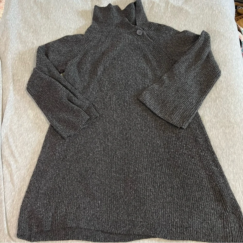 Max Studio Gray Tunic Sweater with Turtleneck